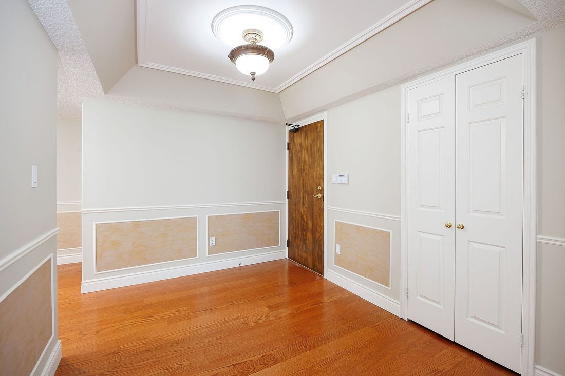 Condo in Oakville, Ontario, Canada 5 - 17517117