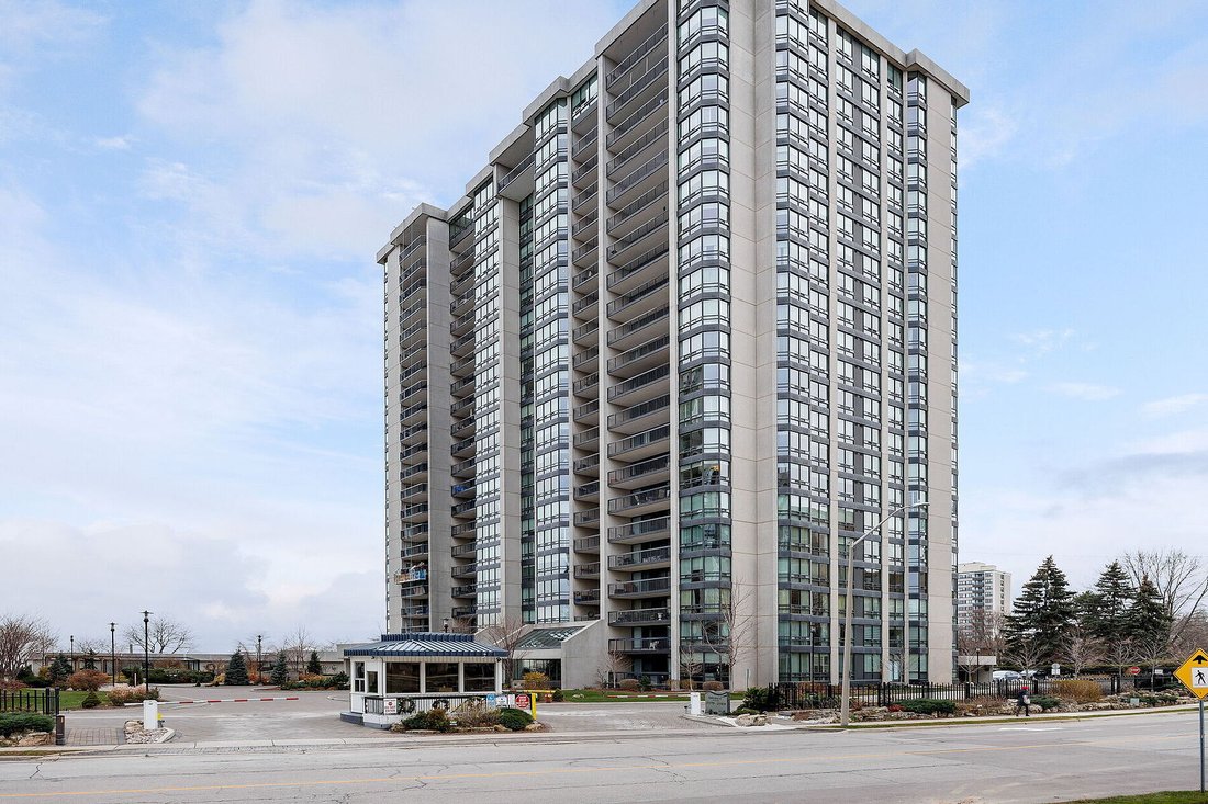 Condo in Oakville, Ontario, Canada 2 - 17517117