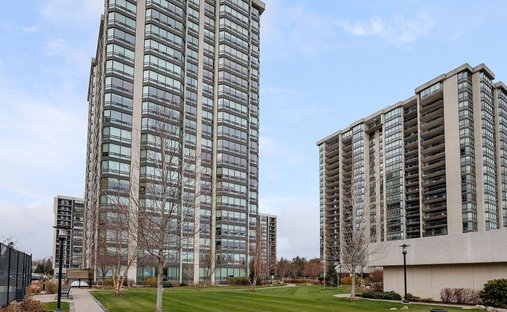 Condo in Oakville, Ontario, Canada 1