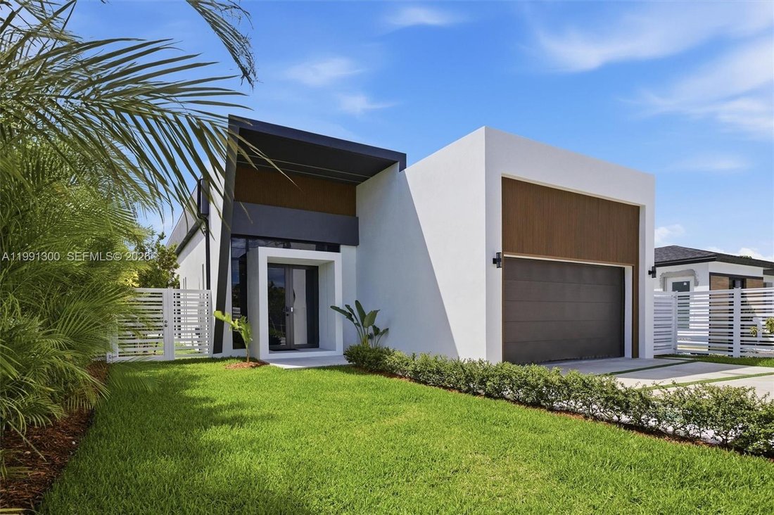 House in Miami, Florida, United States 2 - 17517030