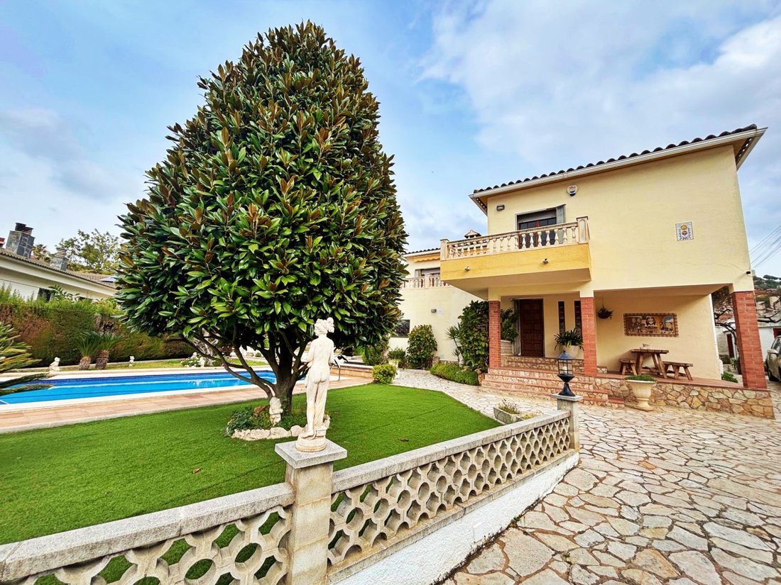 House in Lloret de Mar, Catalonia, Spain 2 - 17517234
