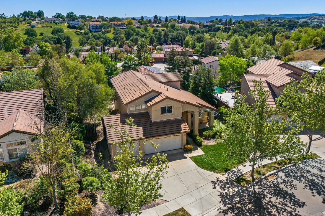 Paso Robles, California, United States 5 - 17517311