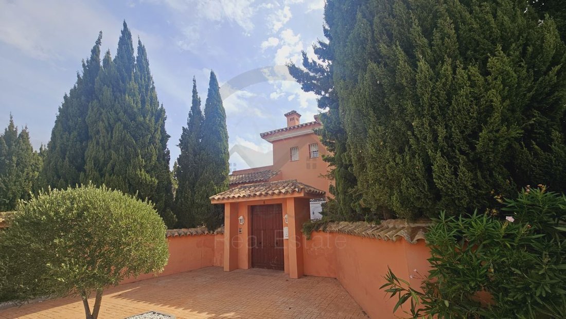 Villa in Sotogrande, San Roque, Andalusia 2 - 17517271