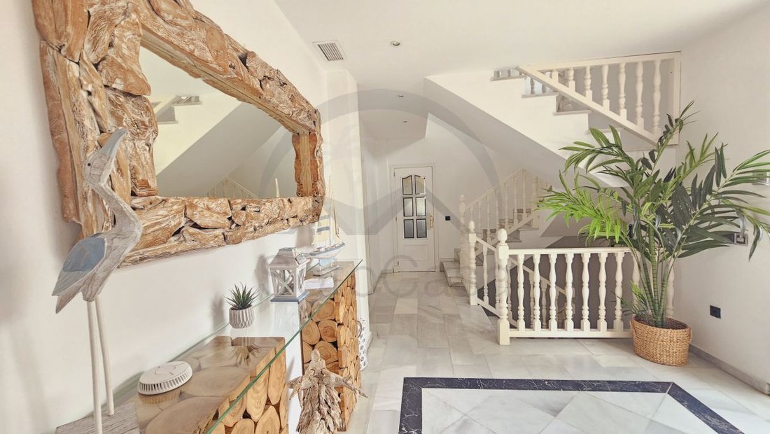 Villa in Sotogrande, San Roque, Andalusia 4 - 17517271