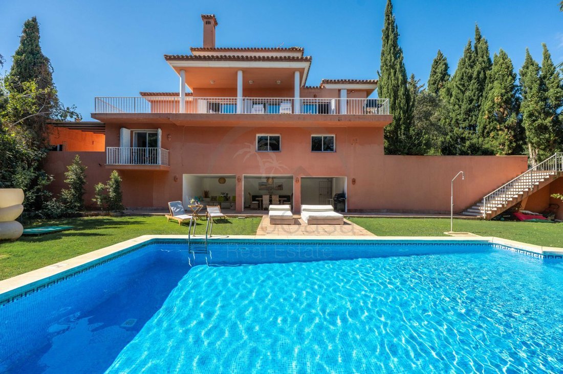 Villa in Sotogrande, San Roque, Andalusia 1 - 17517271