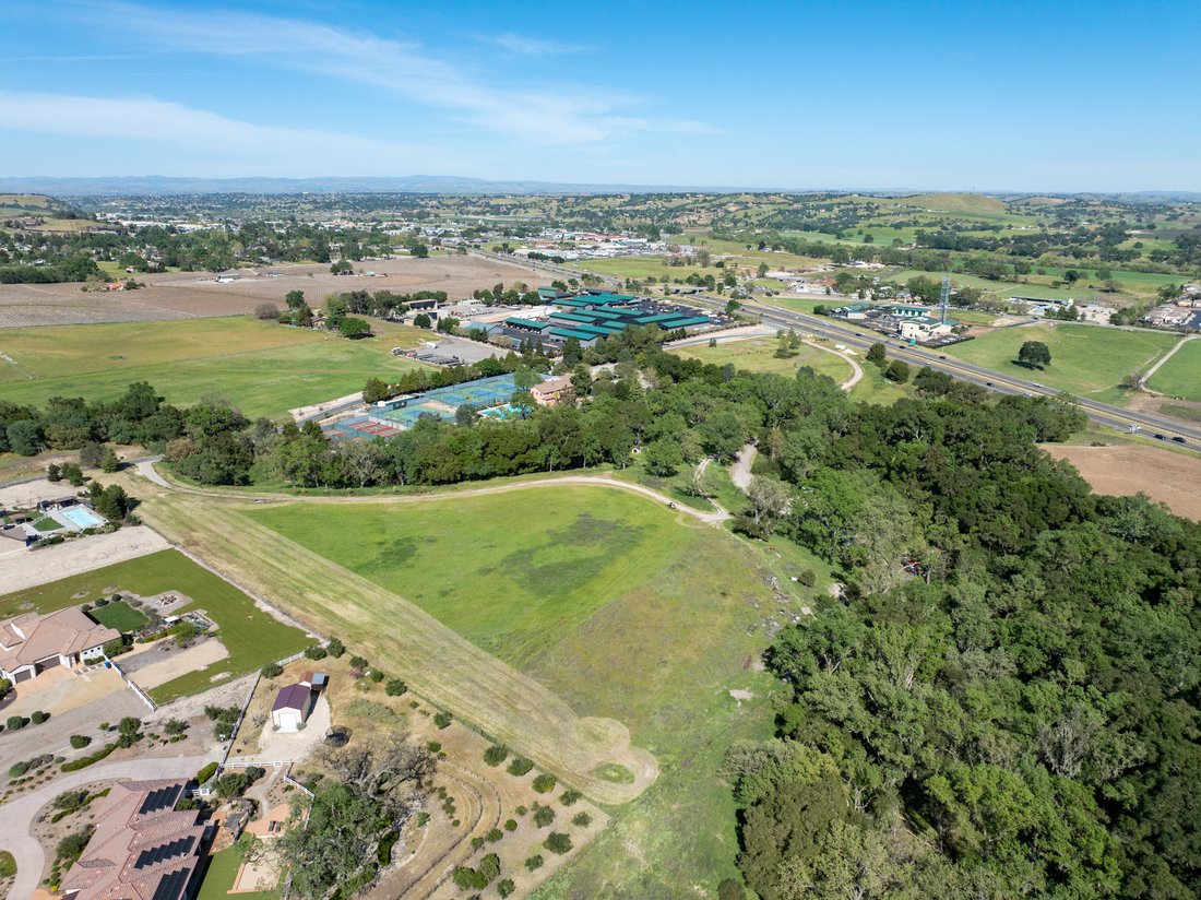 Land in Paso Robles, California, United States 5 - 17517701