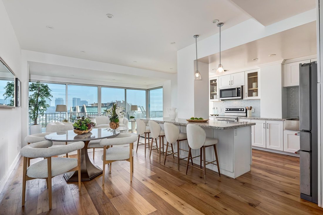 Condo in Los Angeles, California, United States 1 - 17517601