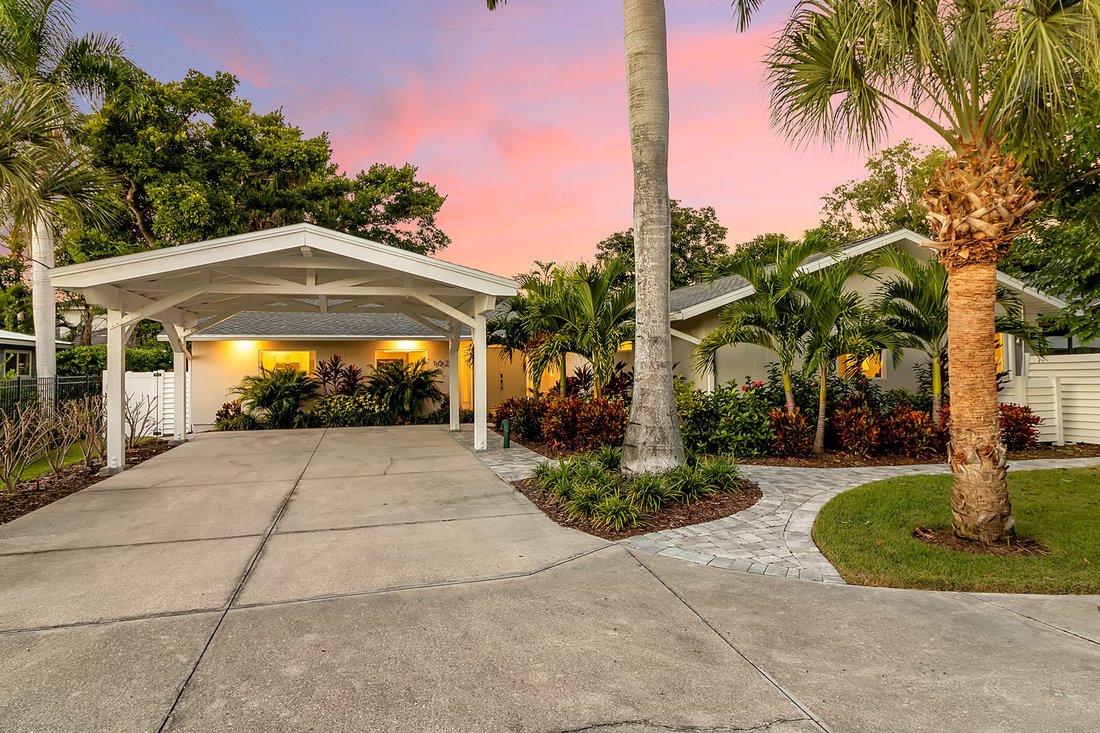Sarasota, Florida, United States 1 - 17517596