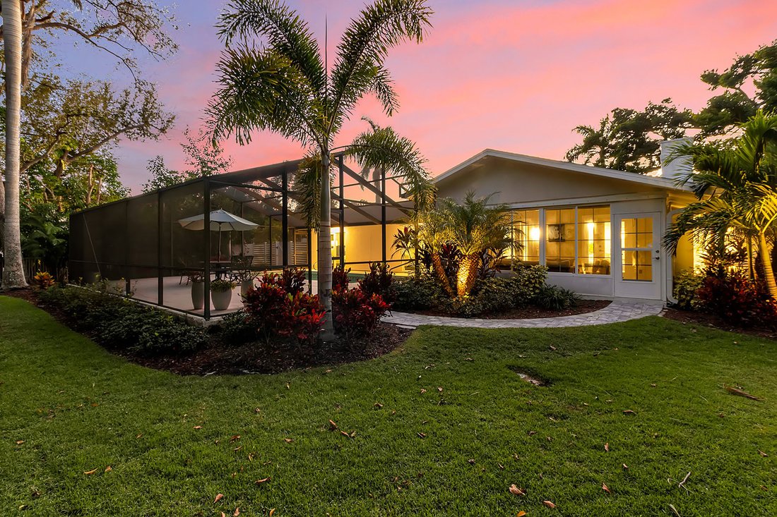 Sarasota, Florida, United States 4 - 17517596