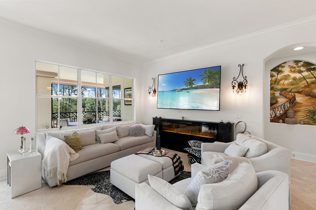 Condo in Naples, Florida, United States 4 - 17517589