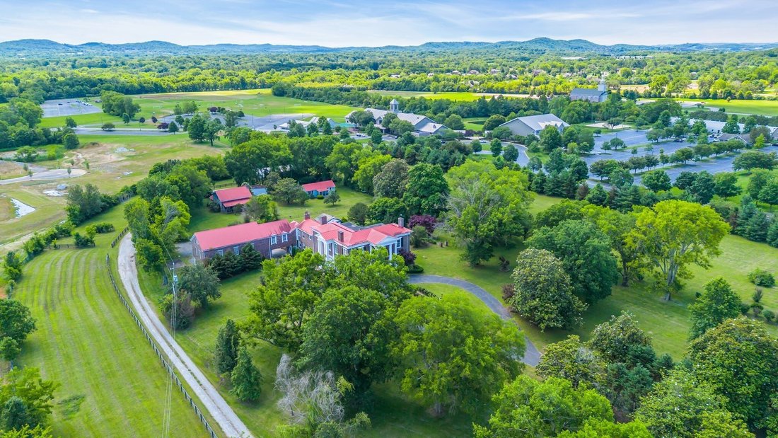 House in Nashville, Tennessee, United States 2 - 17517813