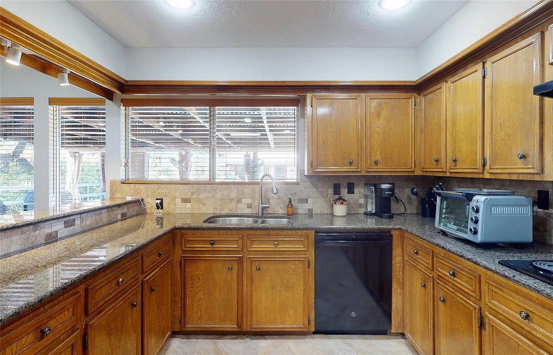 House in Houston, Texas, United States 5 - 17517837