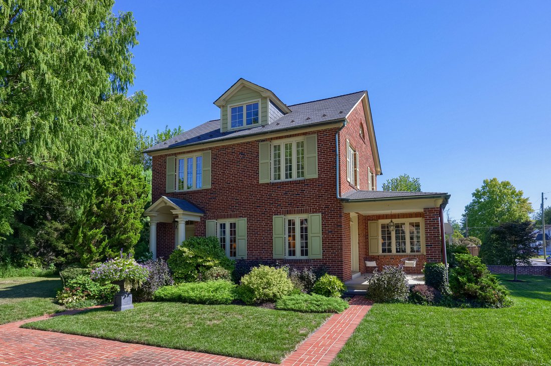 House in Manheim, Pennsylvania, United States 1 - 17518099