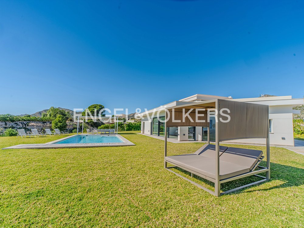 Villa in Alicante, Valencian Community, Spain 3 - 17518105