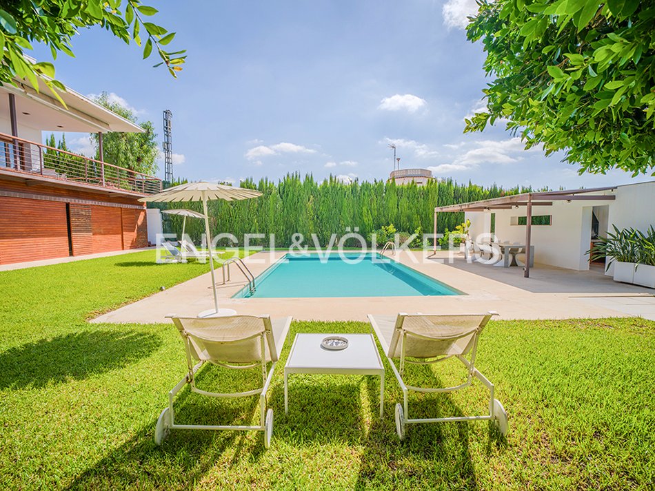 Villa in Elx / Elche, Valencian Community, Spain 4 - 17518387