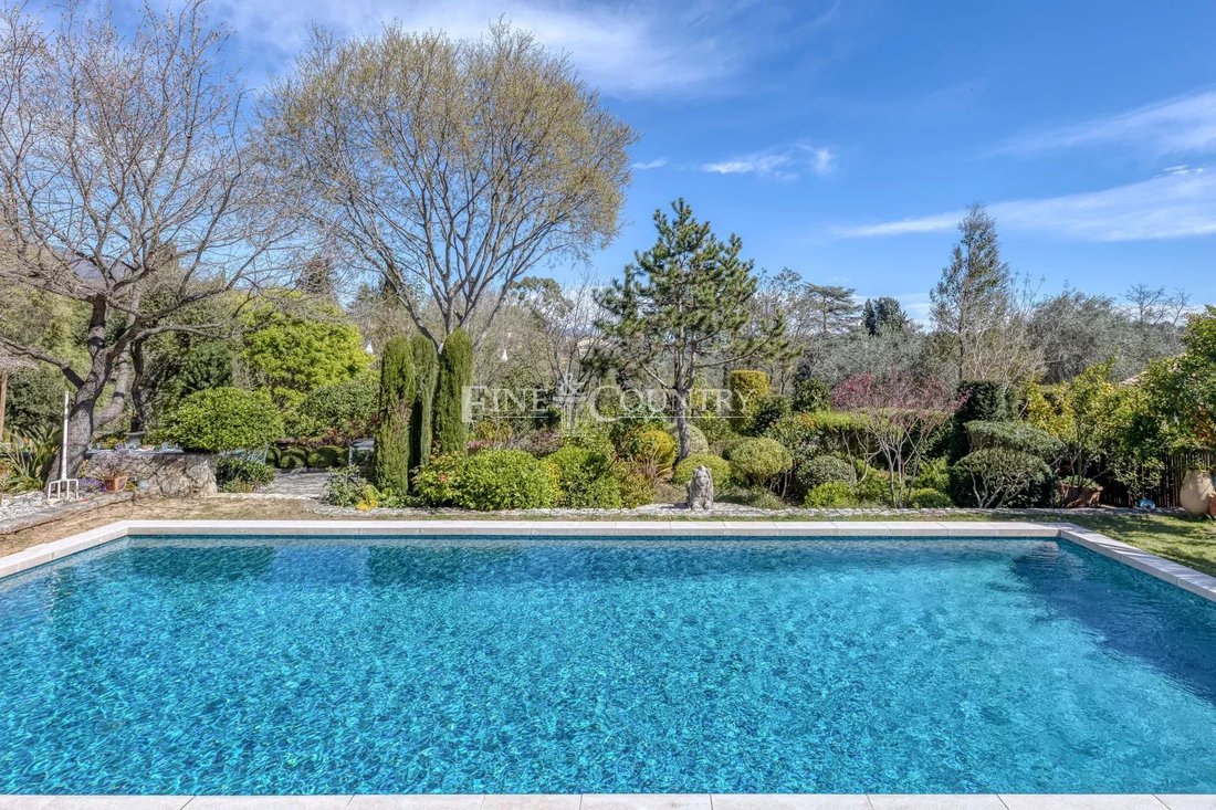 Villa in Grasse, Provence-Alpes-Côte d'Azur, France 2 - 17518141
