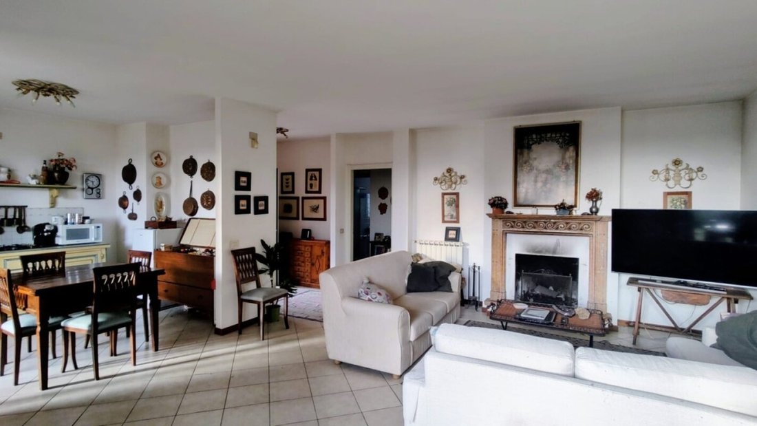 Villa in San Felice del Benaco, Lombardy, Italy 4 - 17518217