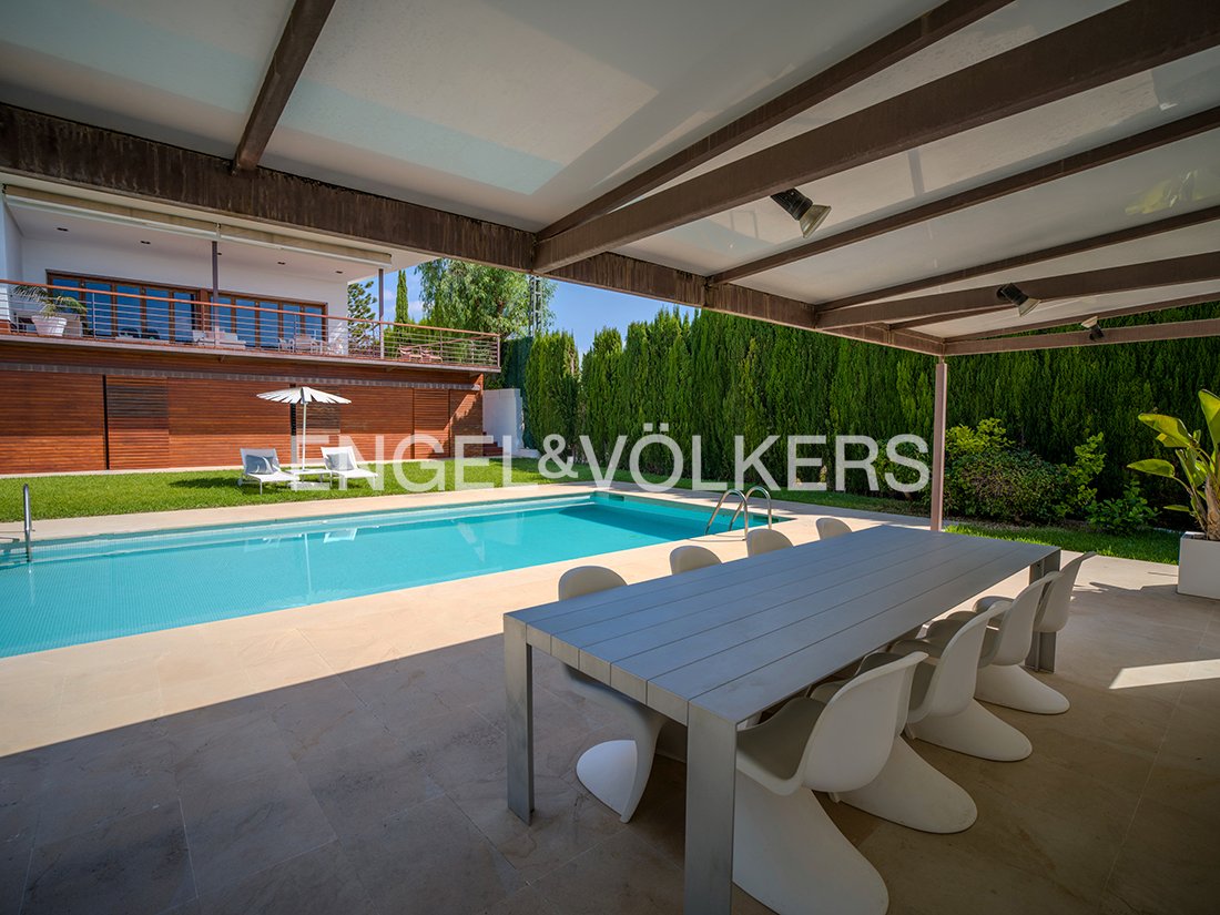 Villa in Elx / Elche, Valencian Community, Spain 3 - 17518387