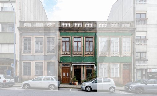 Townhouse in Cedofeita, Santo Ildefonso, Se, Miragaia, Sao Nicolau e Vitoria, Porto District, Portugal 1