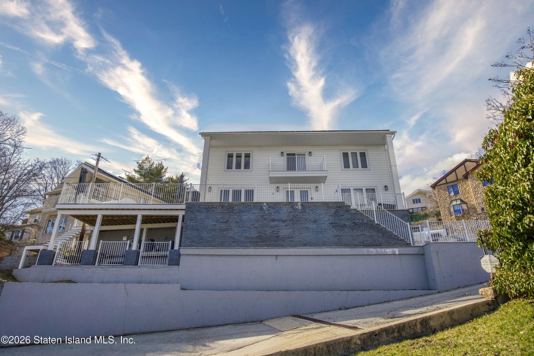 House in New York, New York, United States 3 - 17518370