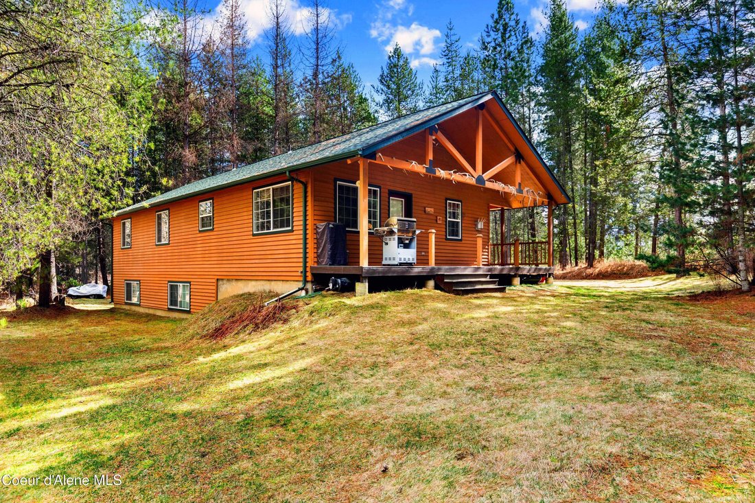 House in Sandpoint, Idaho, United States 2 - 17518397