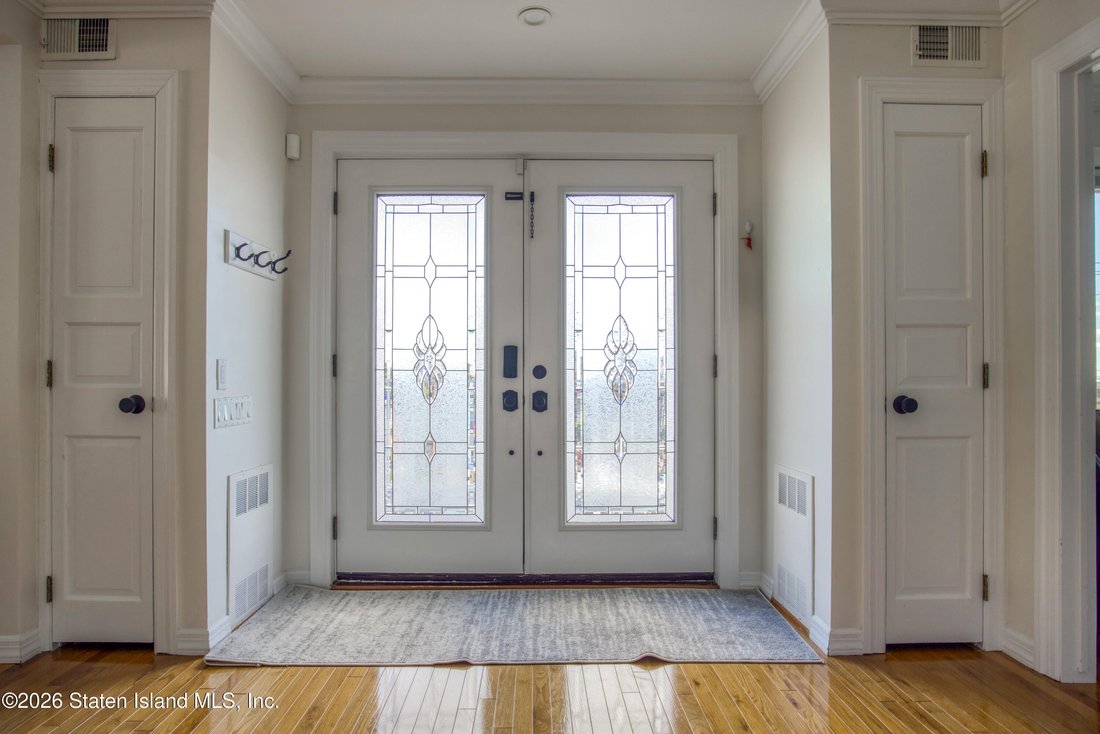 House in New York, New York, United States 4 - 17518370