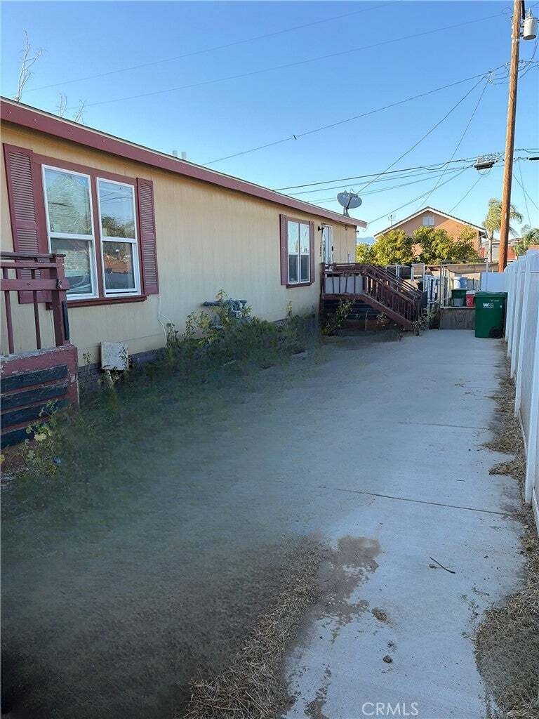 Corona, California, United States 2 - 17518073