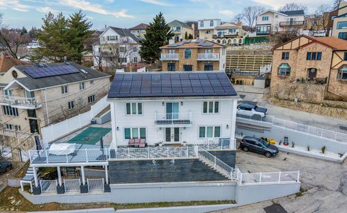 House in New York, New York, United States 1