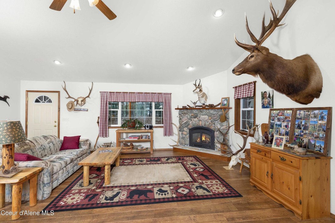 House in Sandpoint, Idaho, United States 4 - 17518397