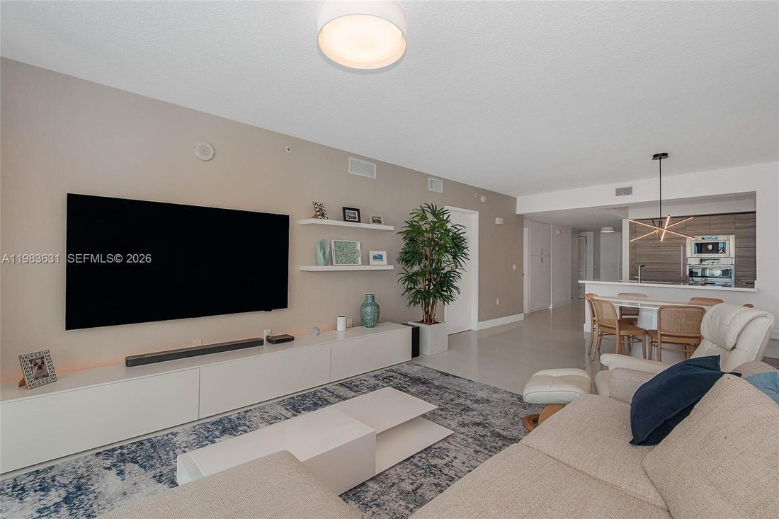 Condo in Sunny Isles Beach, Florida, United States 3 - 17520141