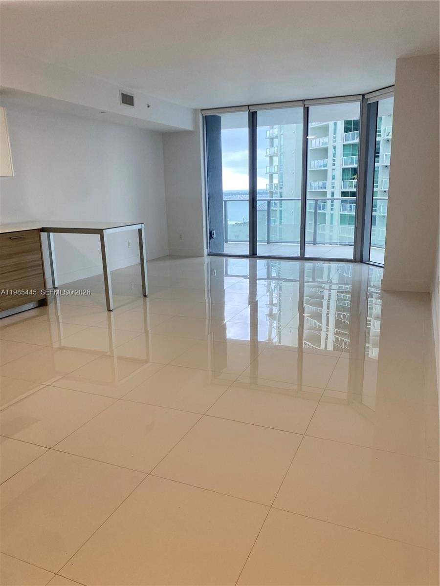 Condo in Miami, Florida, United States 3 - 17520340