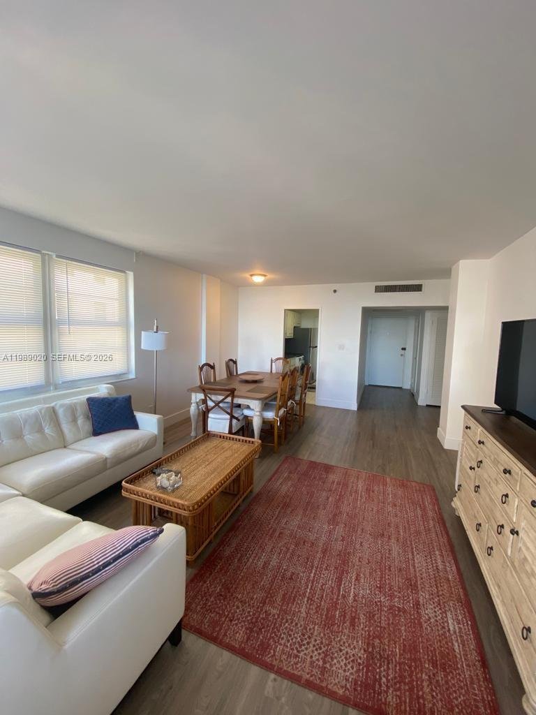 Condo in Miami Beach, Florida, United States 4 - 17520446