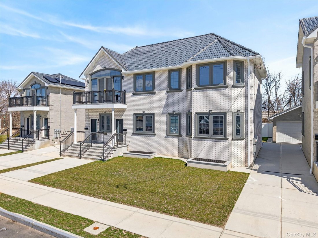 House in New York, New York, United States 2 - 17523788