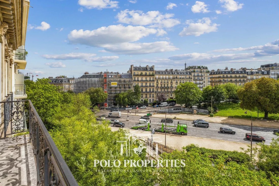 Apartment in Chaillot, Paris 16e Arrondissement, Paris 4 - 16188427
