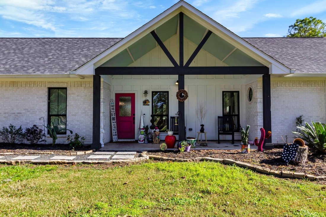 House in Angleton, Texas, United States 3 - 17522265