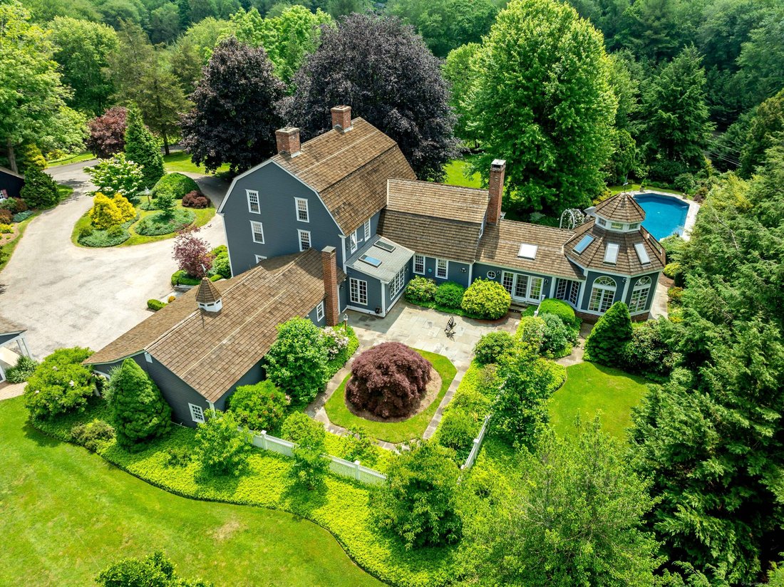 House in Guilford, Connecticut, United States 2 - 17525666