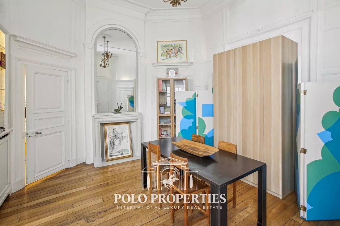 Apartment in Palais Royal, Paris 1er Arrondissement, Paris 5 - 15654566