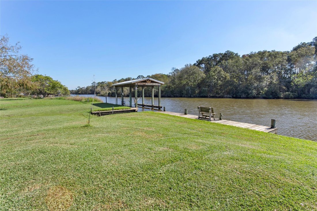 House in Dickinson, Texas, United States 3 - 17522622
