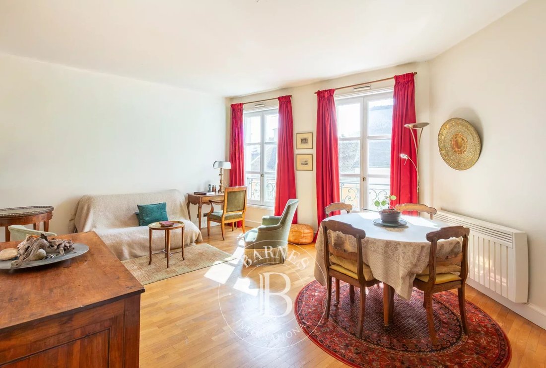 Apartment in Saint-Germain-en-Laye, Ile-de-France, France 2 - 17523951