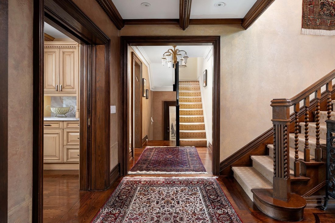 House in Toronto, Ontario, Canada 2 - 17519420