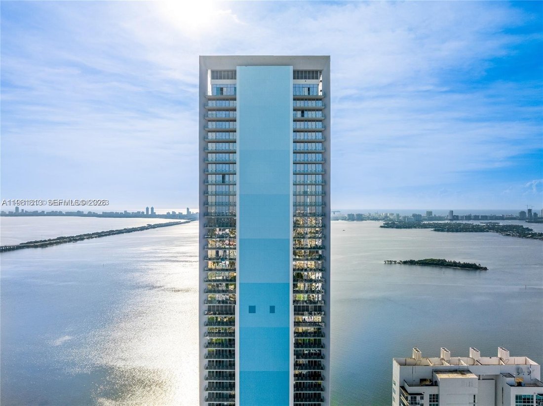 Condo in Miami, Florida, United States 1 - 17520449