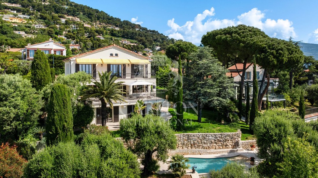 Villa in Village-Cros de Caste-Coupiere-Mont Gros, Roquebrune-Cap-Martin, France 1 - 17520781