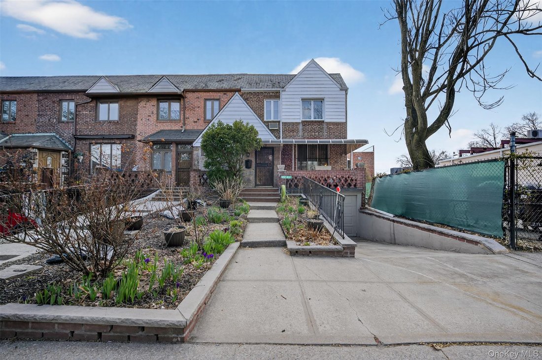 House in New York, New York, United States 2 - 17523465