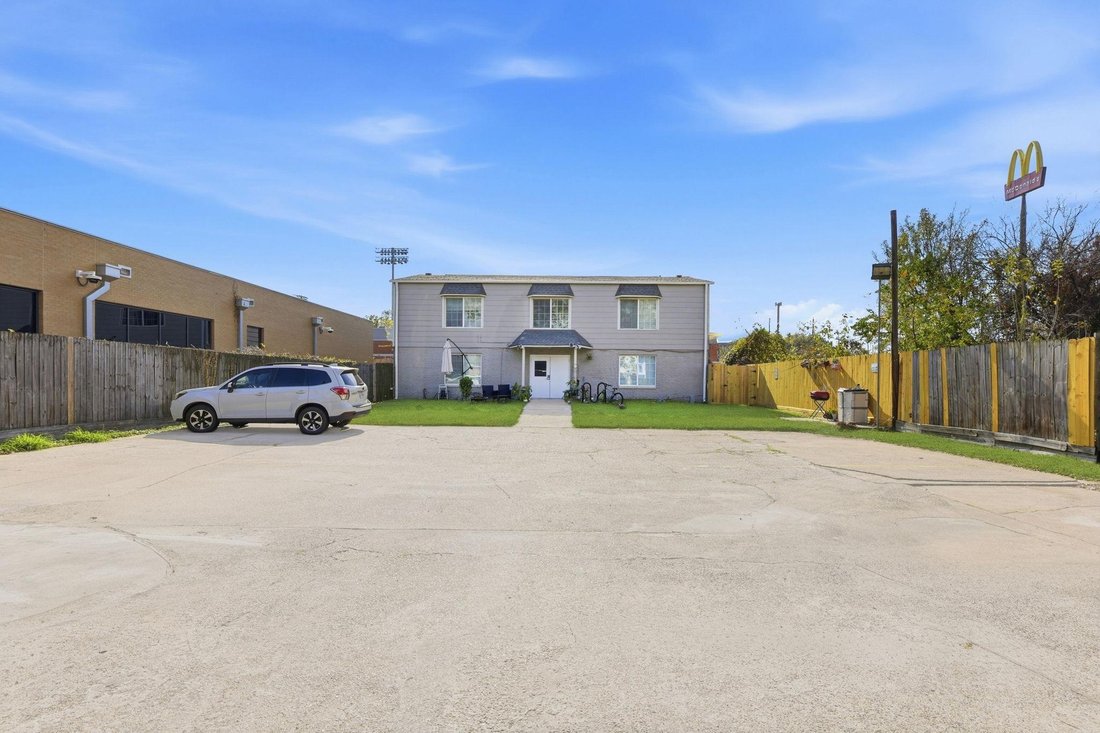 Houston, Texas, United States 2 - 17522545