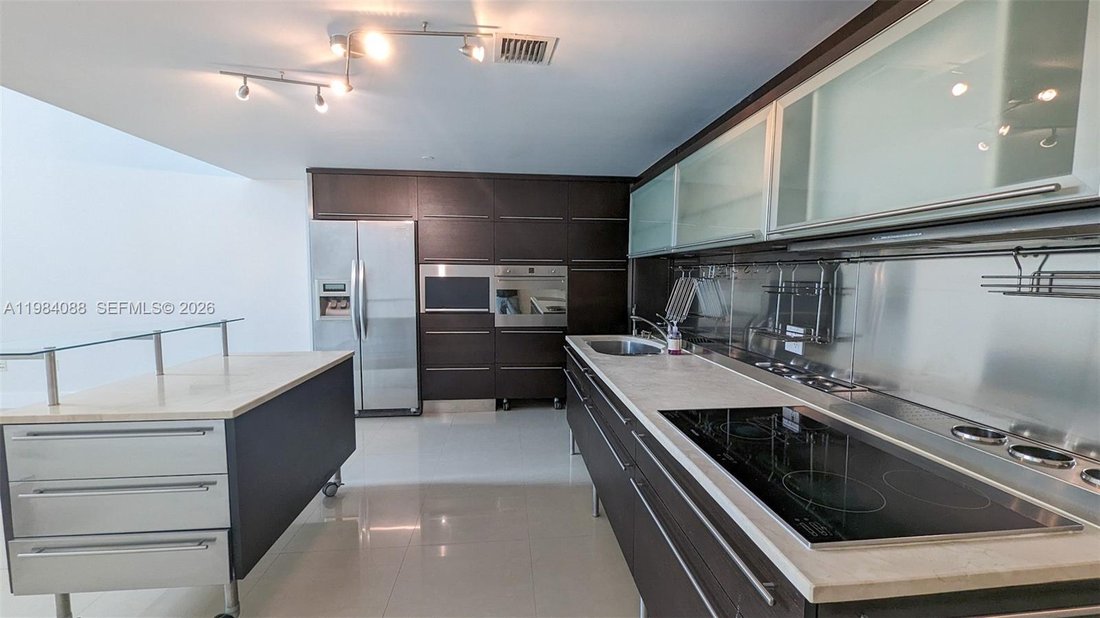 Condo in Miami Beach, Florida, United States 3 - 17520262