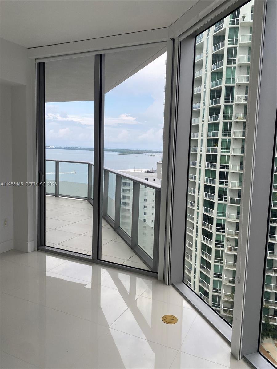 Condo in Miami, Florida, United States 1 - 17520340