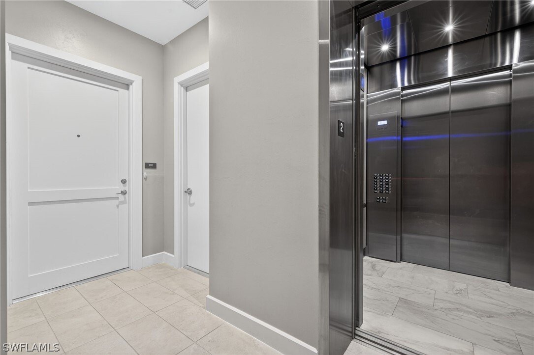 Condo in Fort Myers Beach, Florida, United States 5 - 17519450