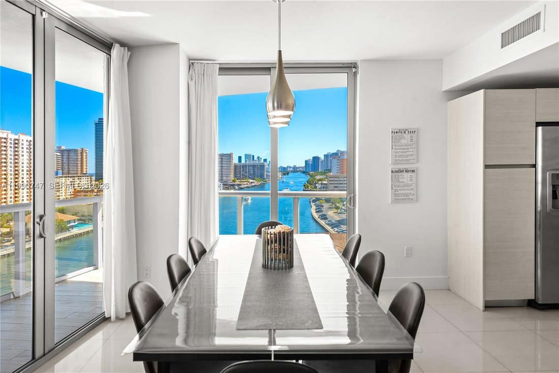 Condo in Hallandale Beach, Florida, United States 2 - 17523813