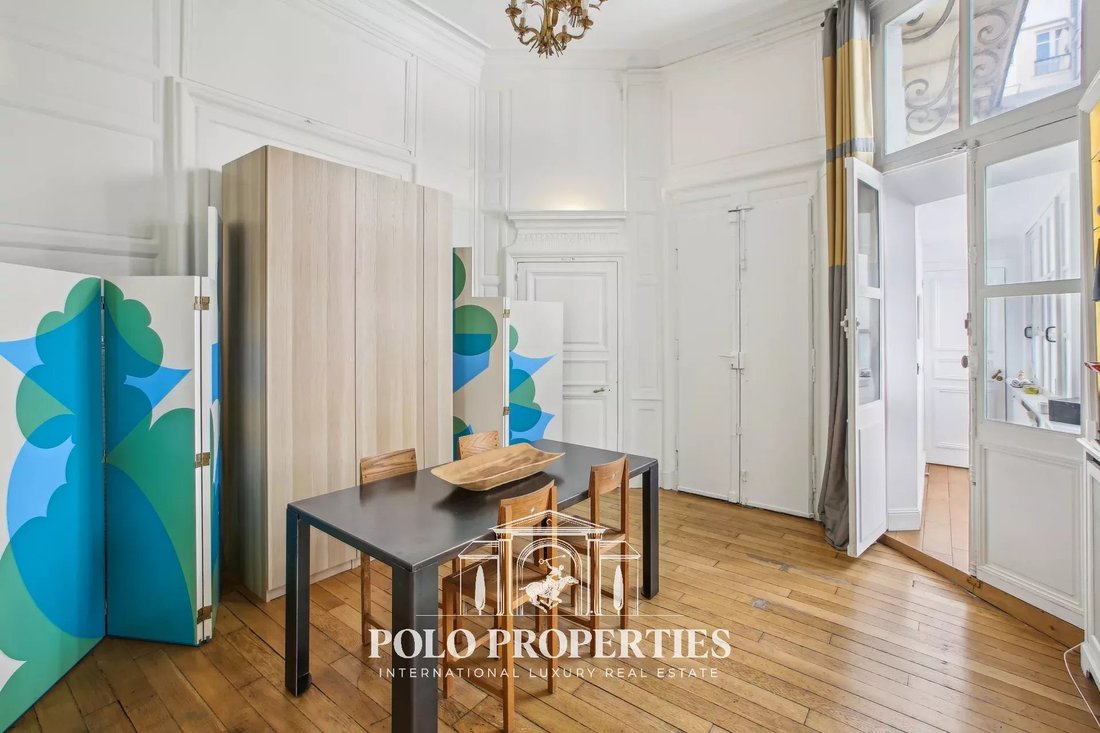 Apartment in Palais Royal, Paris 1er Arrondissement, Paris 4 - 15654566