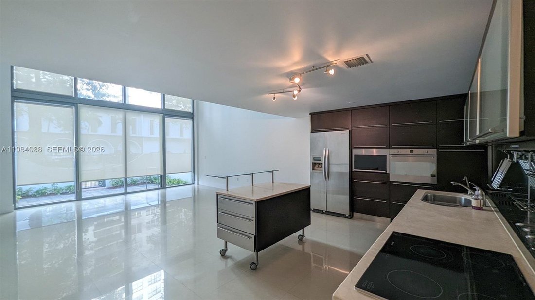 Condo in Miami Beach, Florida, United States 4 - 17520262